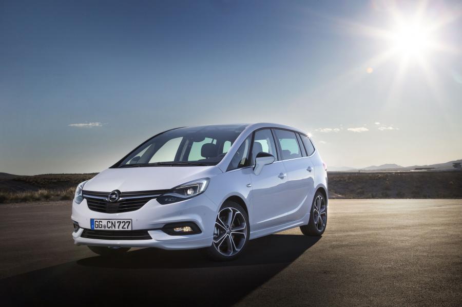  Opel Zafira 2016 года  (фото 20 из 35)